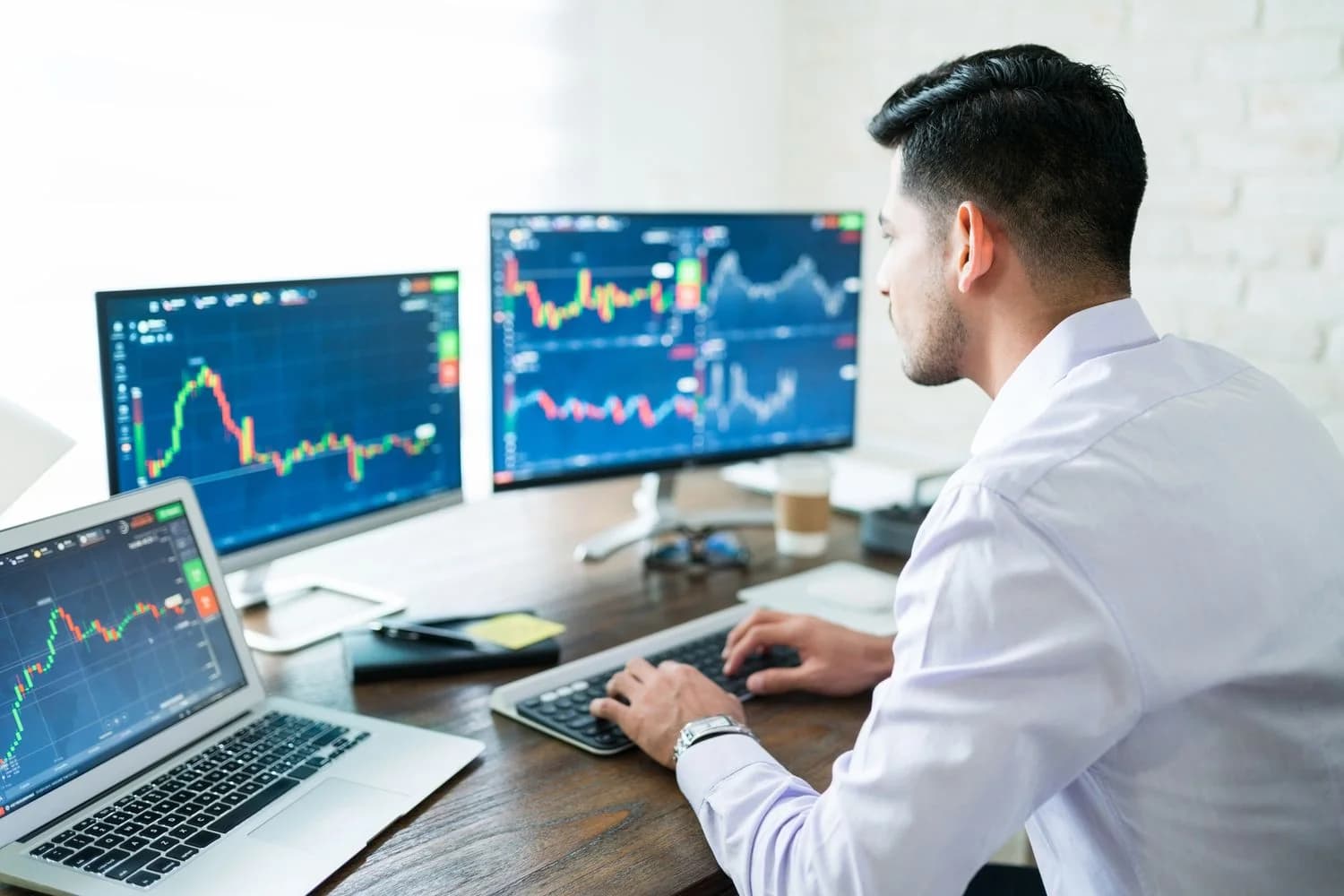 Choosing the Right Trading Platform for Better Performance